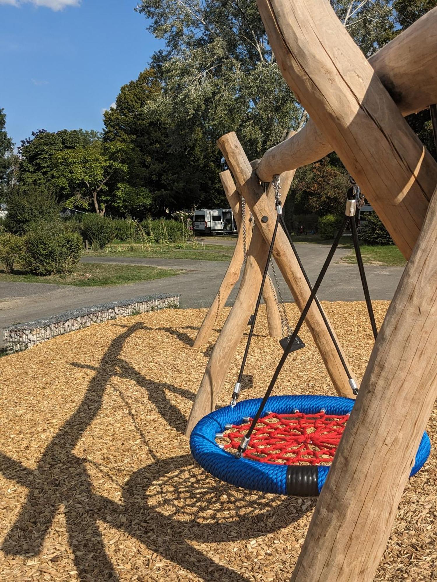 Camping Onlycamp Tours Val De Loire Saint-Avertin Exterior foto